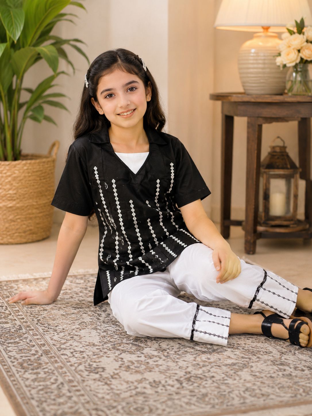 Black Diamond Embroidered Set