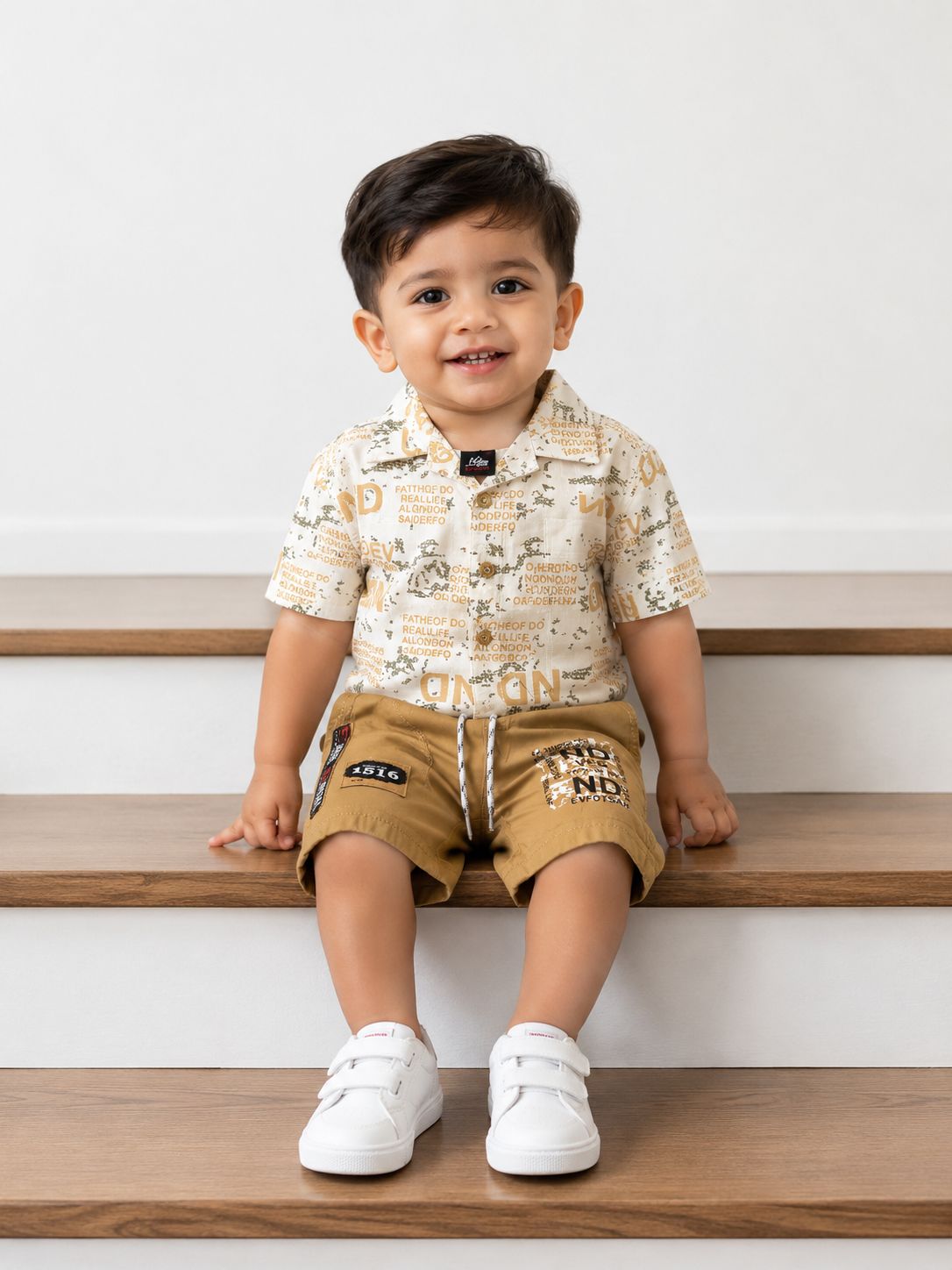 Munchkins Urban Explorer Two-Piece Set